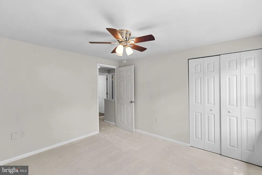 2284 DOSINIA COURT Reston, VA 20191
