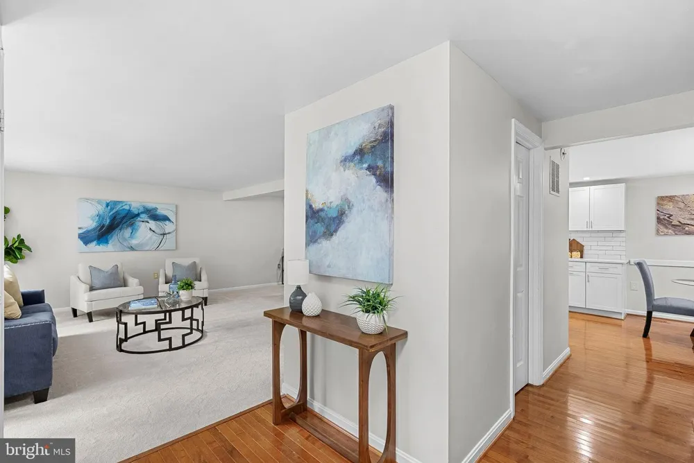 2284 DOSINIA COURT Reston, VA 20191