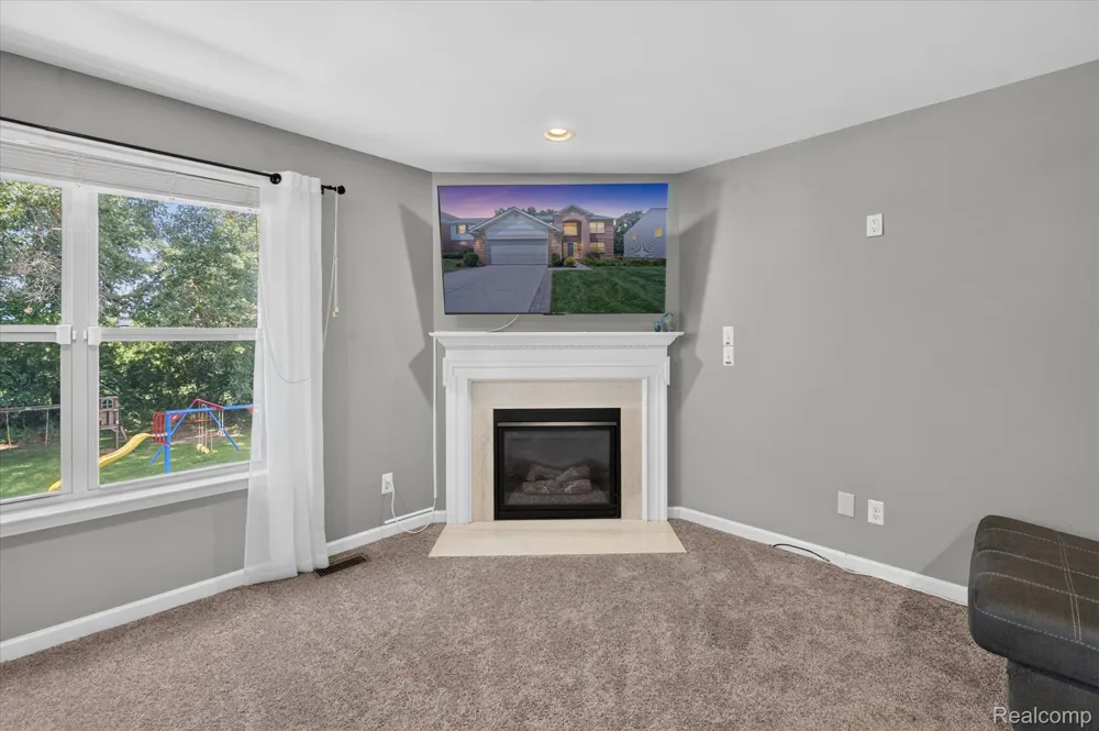 2557 Solace Drive Commerce Charter Township, MI 48382