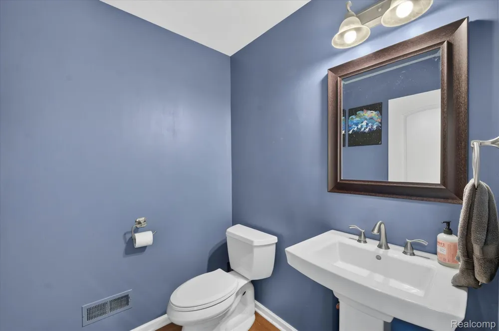 2557 Solace Drive Commerce Charter Township, MI 48382