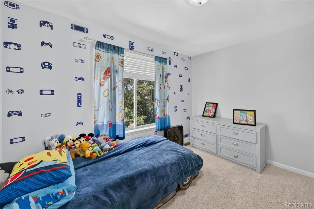 2557 Solace Drive Commerce Charter Township, MI 48382