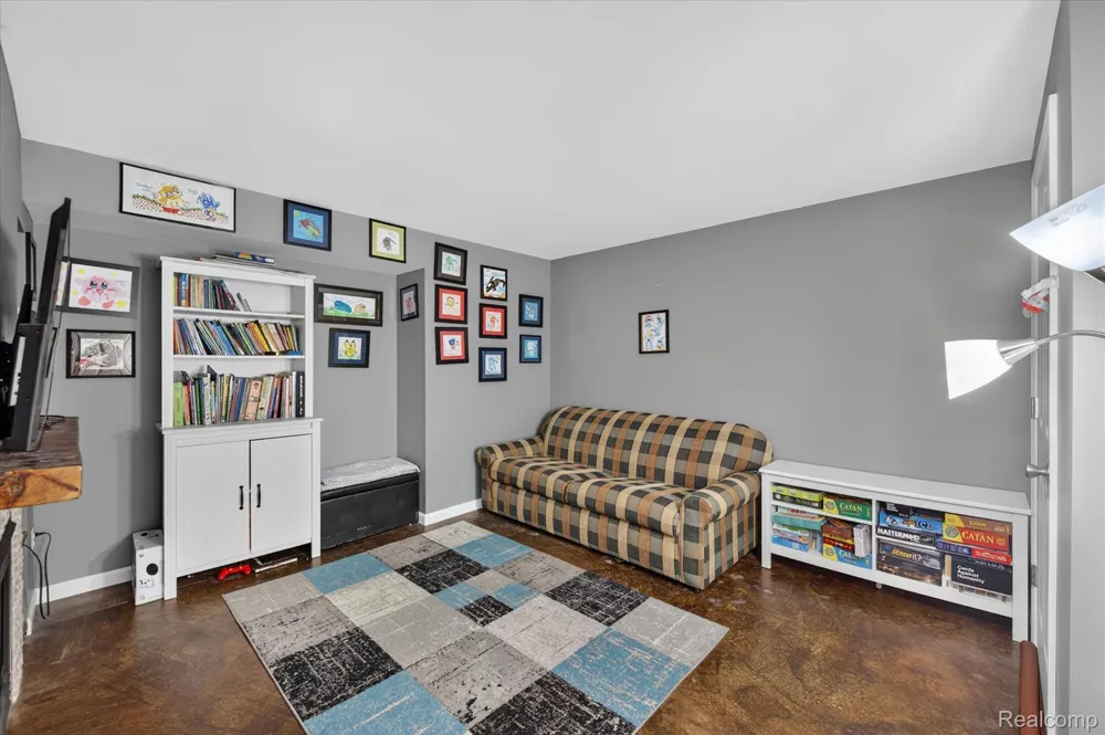 2557 Solace Drive Commerce Charter Township, MI 48382