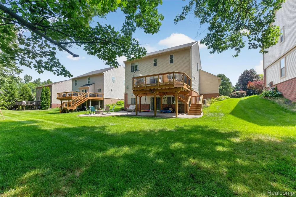 2557 Solace Drive Commerce Charter Township, MI 48382