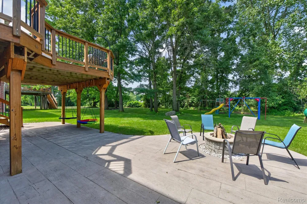 2557 Solace Drive Commerce Charter Township, MI 48382