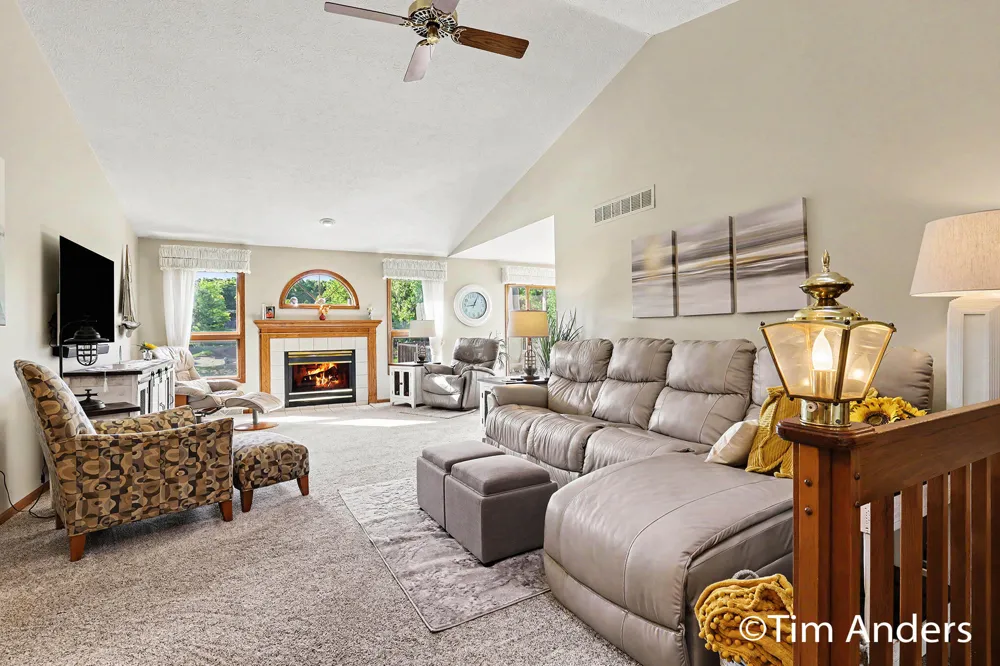 6090 Arroyo Vista Drive NE Cannon Township, MI 49341