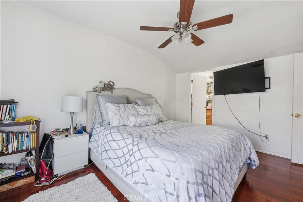 6545 Dos Rios Rd Downey, CA 90240