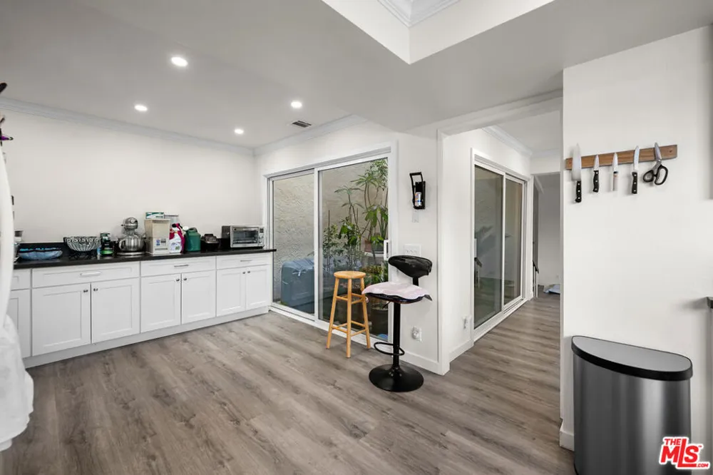 10444 Canoga Avenue #26 Chatsworth, CA 91311