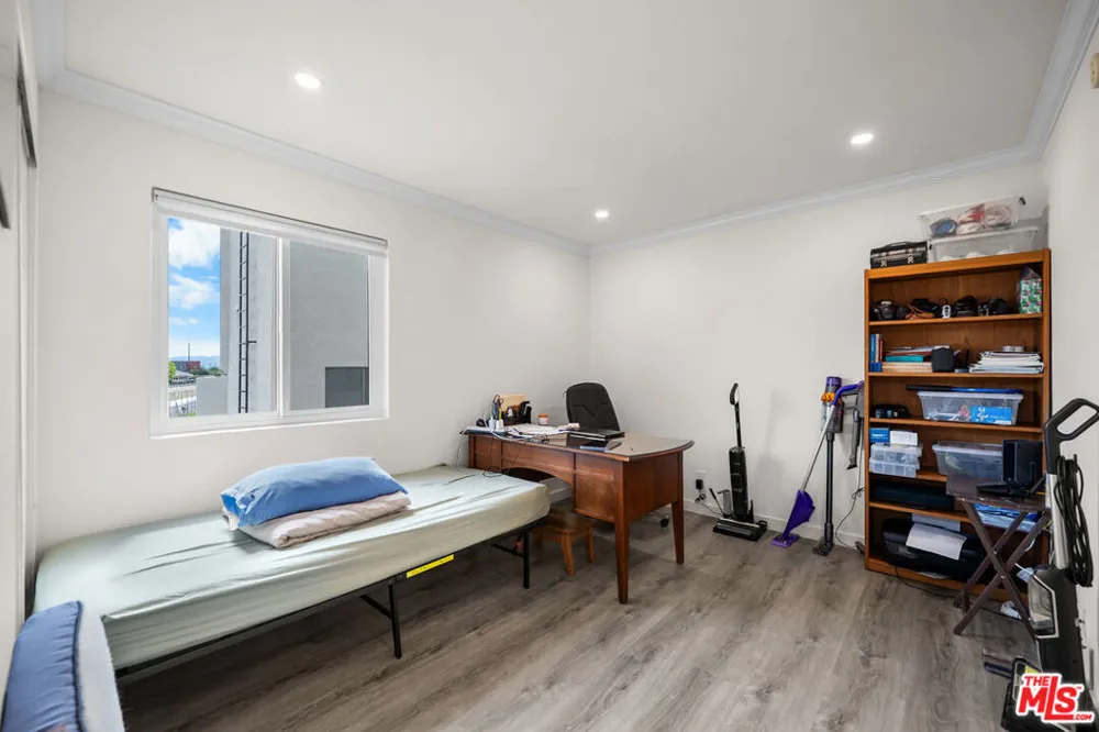 10444 Canoga Avenue #26 Chatsworth, CA 91311