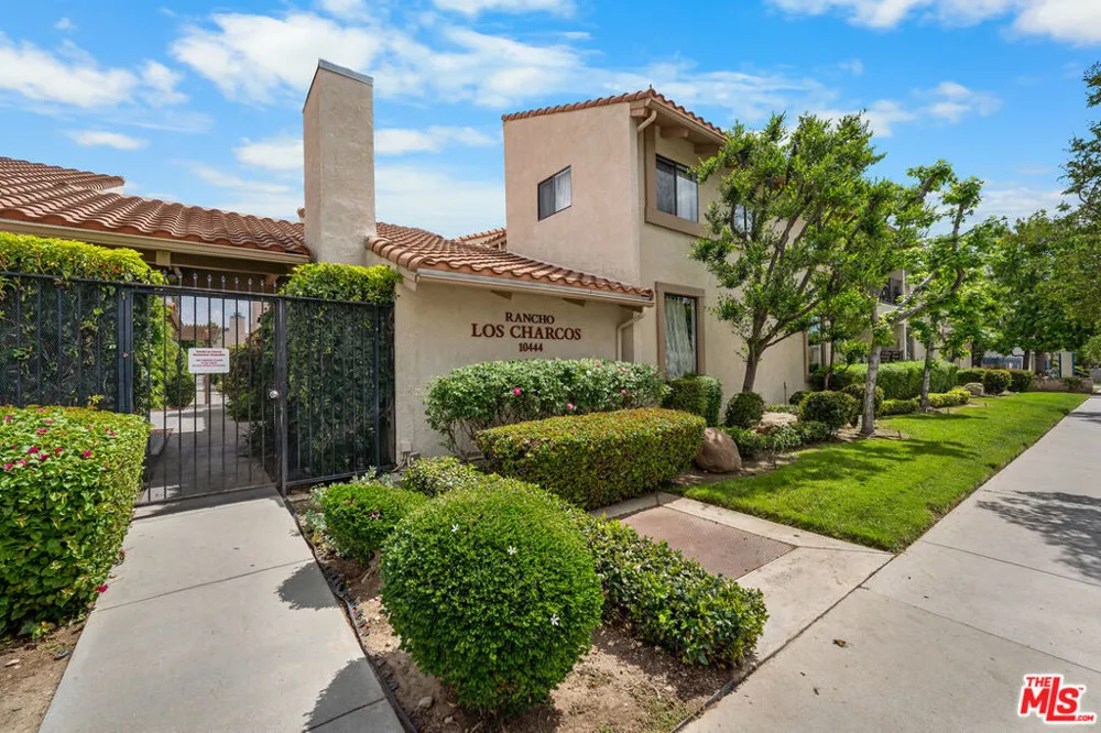 10444 Canoga Avenue #26 Chatsworth, CA 91311