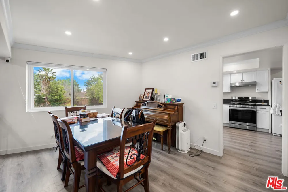 10444 Canoga Avenue #26 Chatsworth, CA 91311