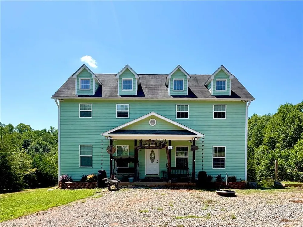 243 Hunter Ridge Lane Ararat, NC 27007