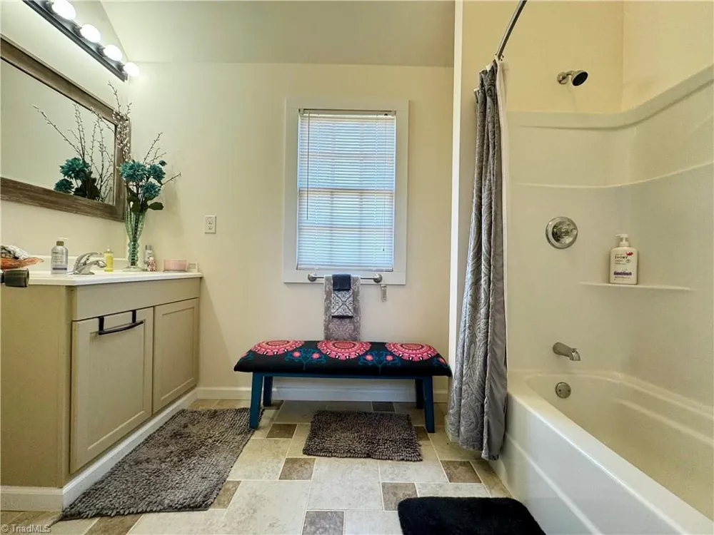 243 Hunter Ridge Lane Ararat, NC 27007