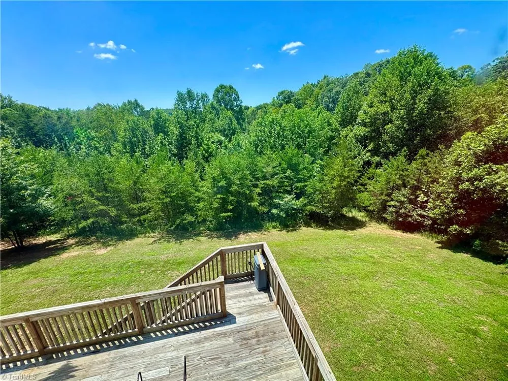 243 Hunter Ridge Lane Ararat, NC 27007