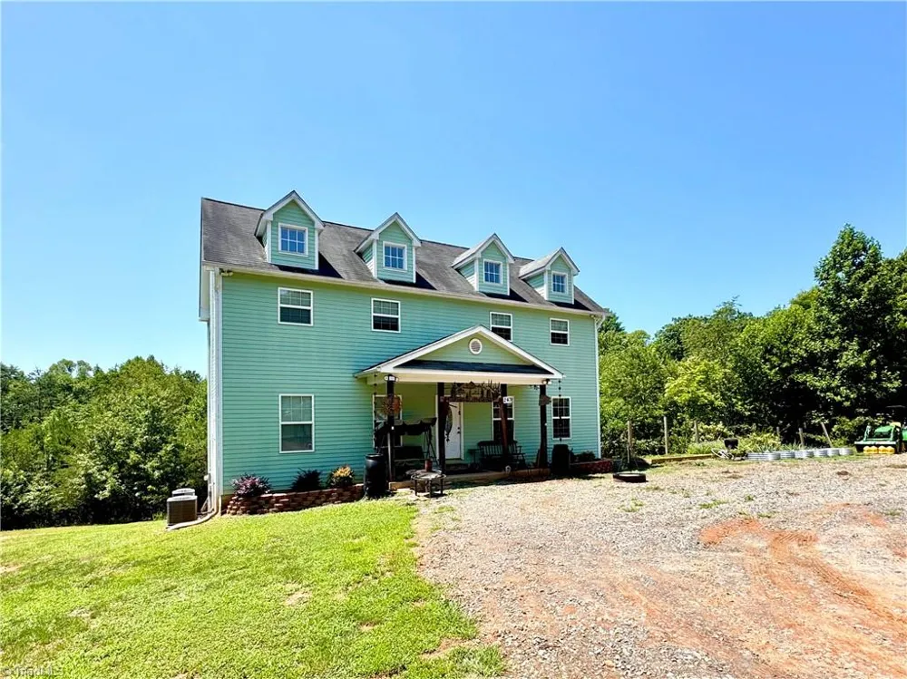 243 Hunter Ridge Lane Ararat, NC 27007