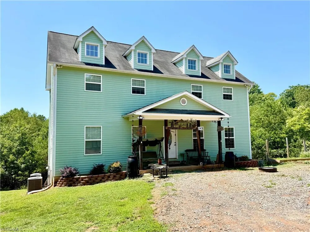 243 Hunter Ridge Lane Ararat, NC 27007