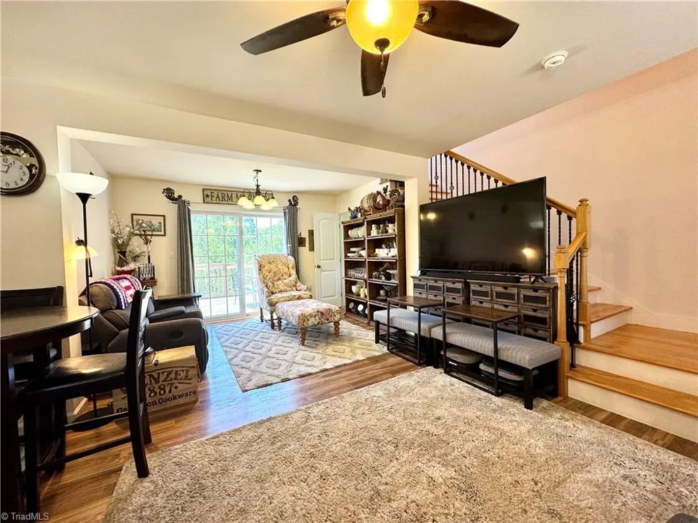 243 Hunter Ridge Lane Ararat, NC 27007