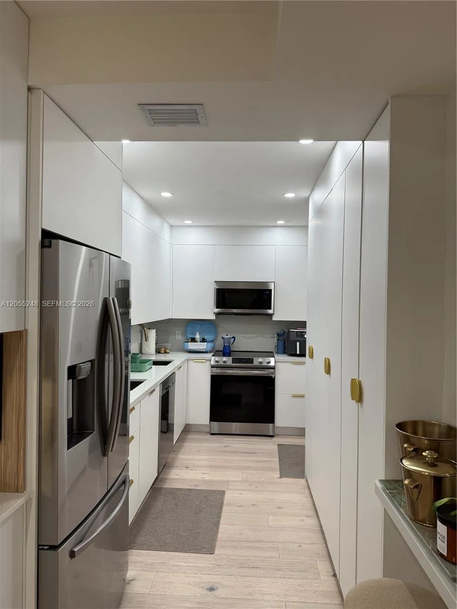 10185 NE Collins Ave #822 Bal Harbour, FL 33154