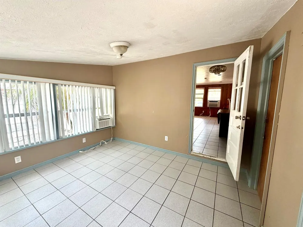 505 Foresteria Drive Lake Park, FL 33403