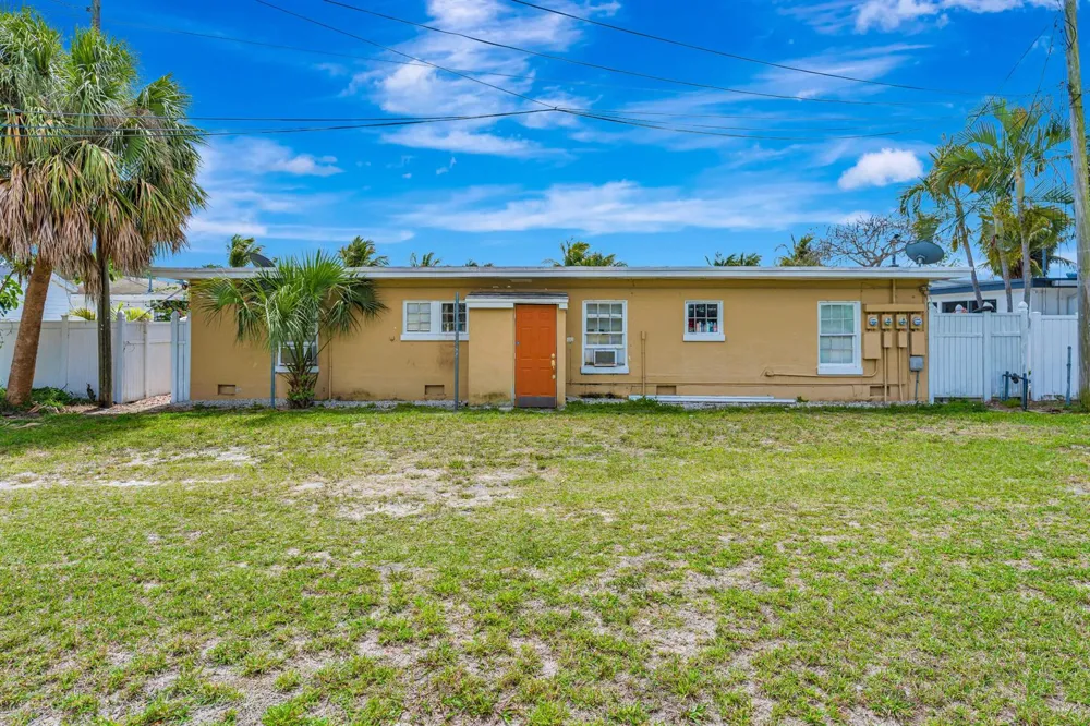 505 Foresteria Drive Lake Park, FL 33403