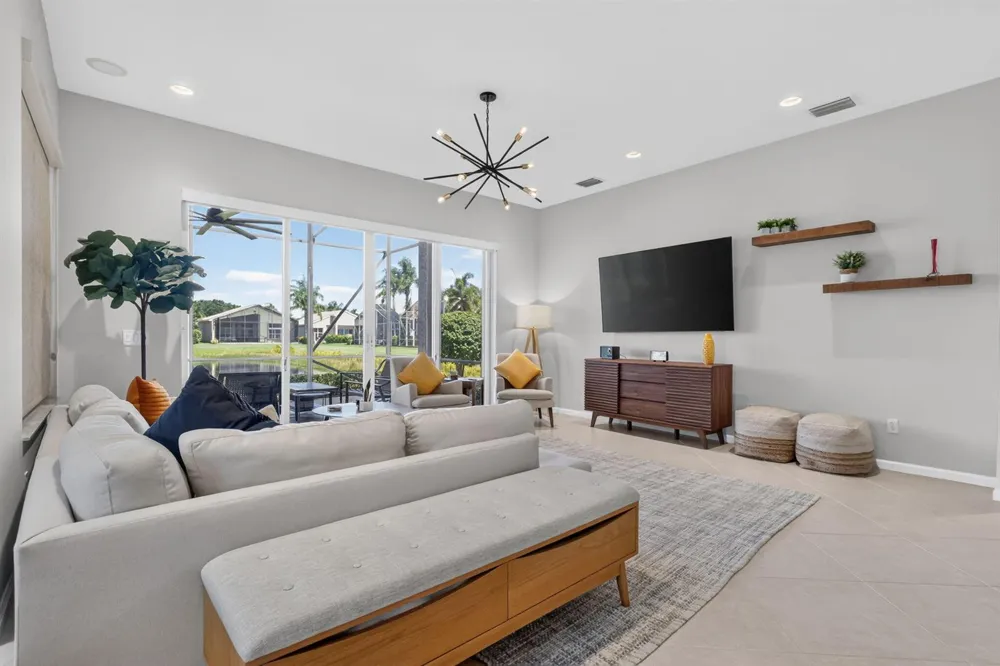 7760 Lighthouse Point Lane Lake Worth, FL 33467