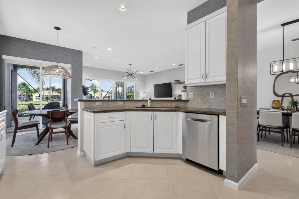 7760 Lighthouse Point Lane Lake Worth, FL 33467