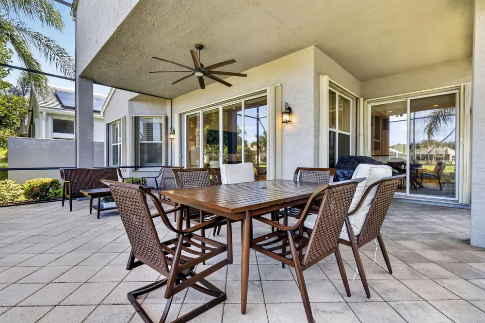 7760 Lighthouse Point Lane Lake Worth, FL 33467