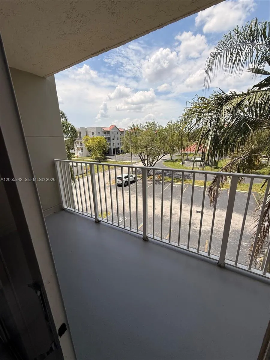 8240 SW 210th St #203 Cutler Bay, FL 33189