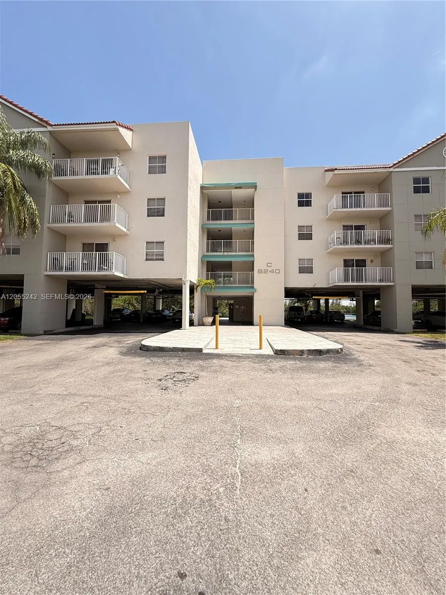 8240 SW 210th St #203 Cutler Bay, FL 33189