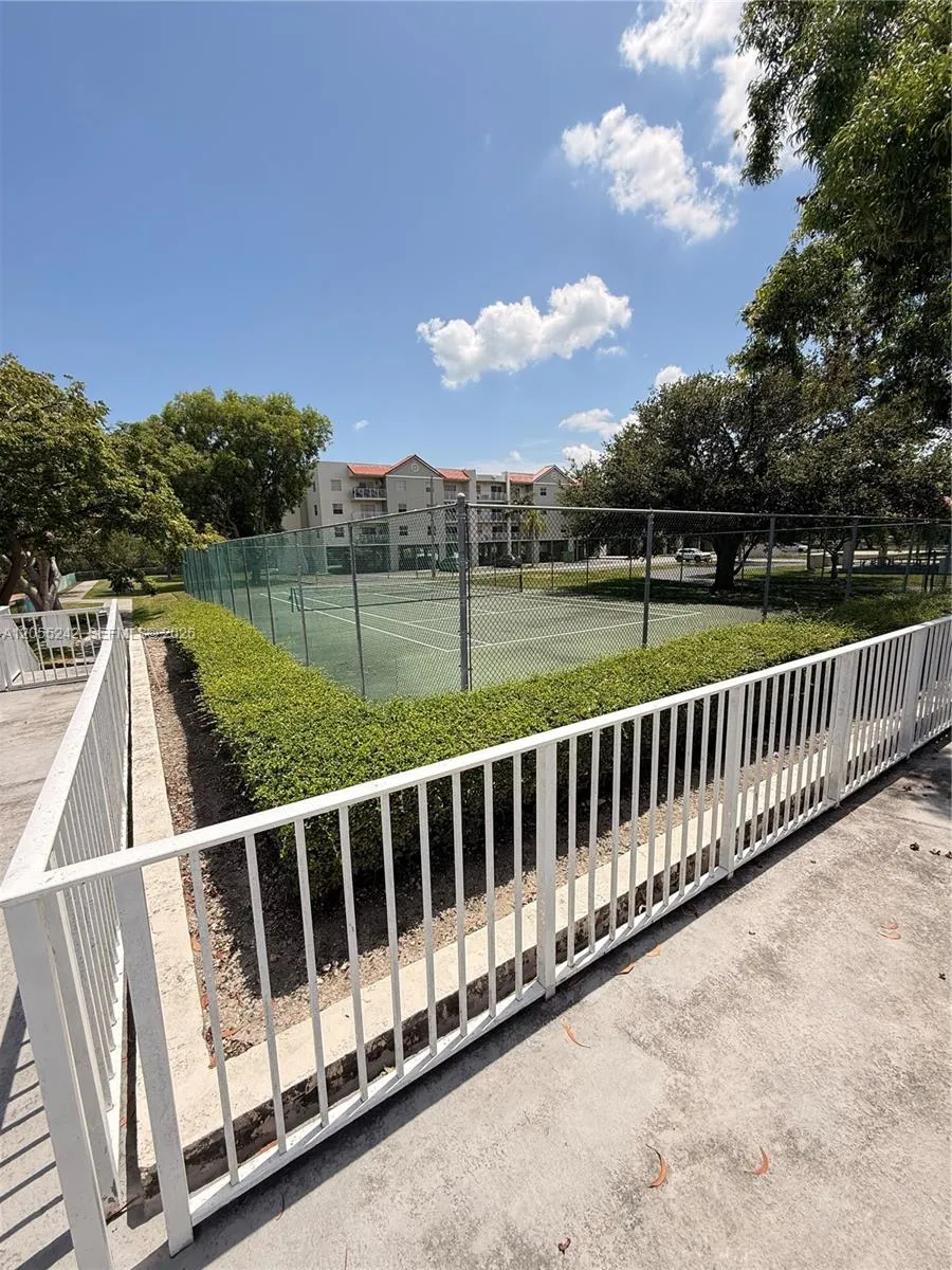 8240 SW 210th St #203 Cutler Bay, FL 33189