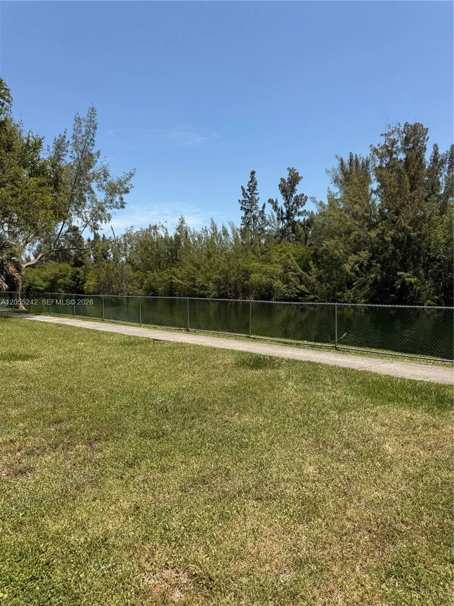 8240 SW 210th St #203 Cutler Bay, FL 33189