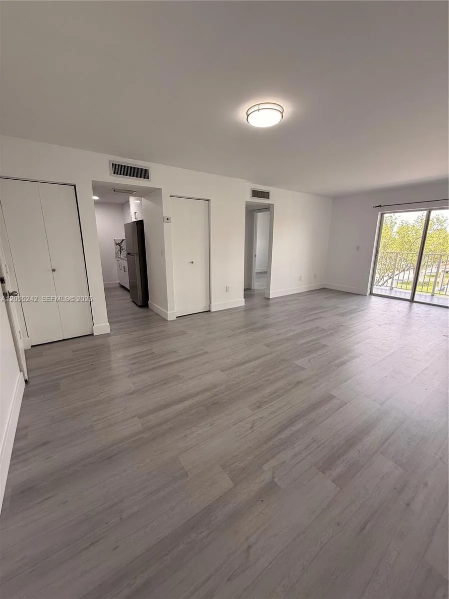 8240 SW 210th St #203 Cutler Bay, FL 33189