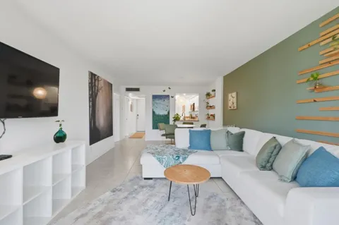 108 ROYAL PARK DRIVE #1D