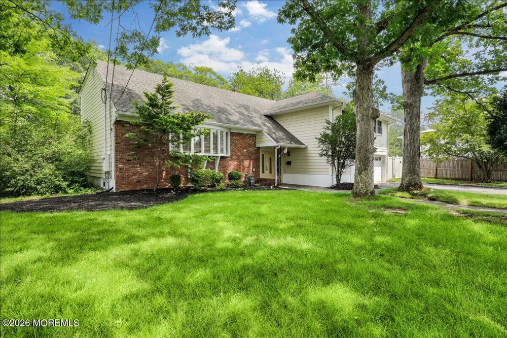 15 Moraine Road Edison, NJ 08820