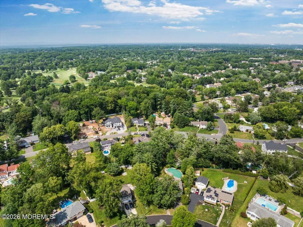 15 Moraine Road Edison, NJ 08820