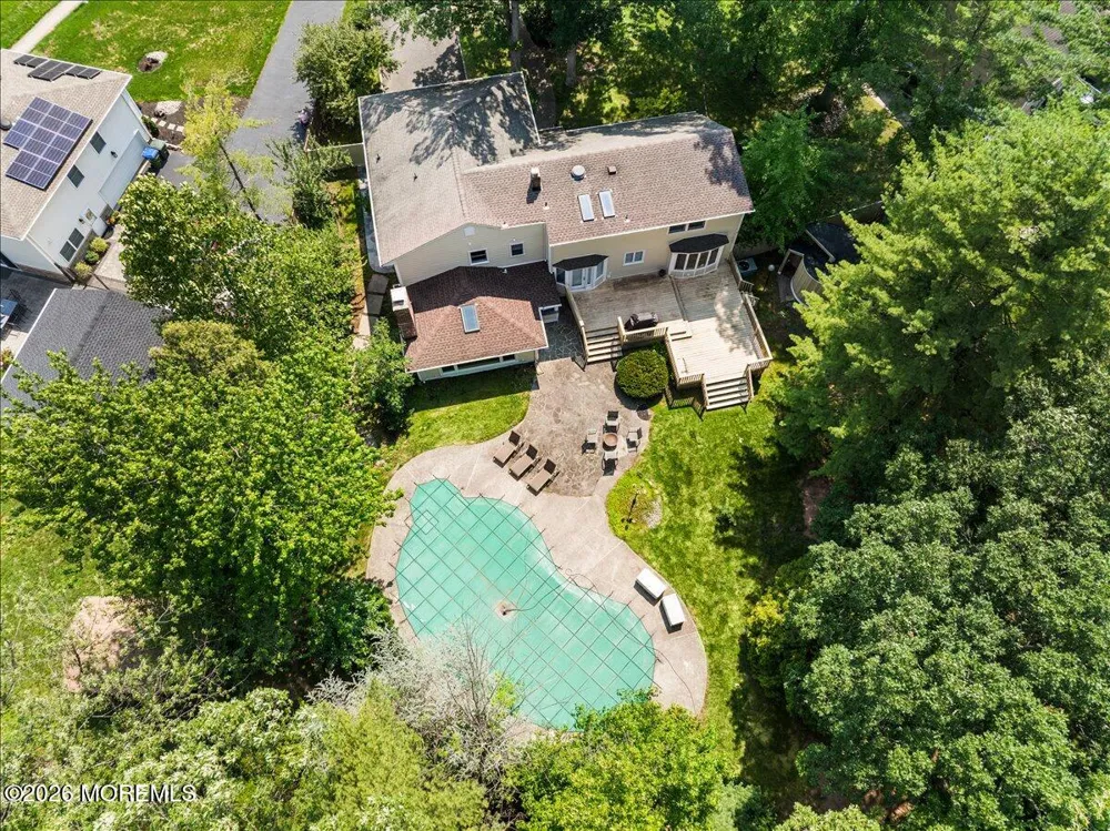 15 Moraine Road Edison, NJ 08820