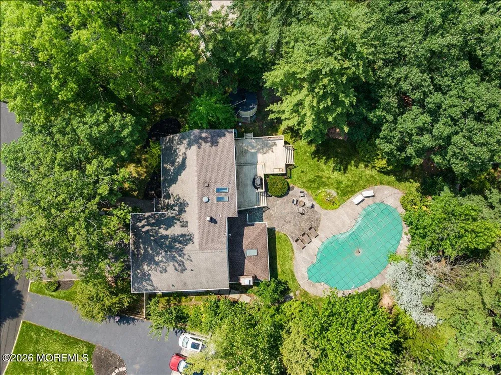15 Moraine Road Edison, NJ 08820