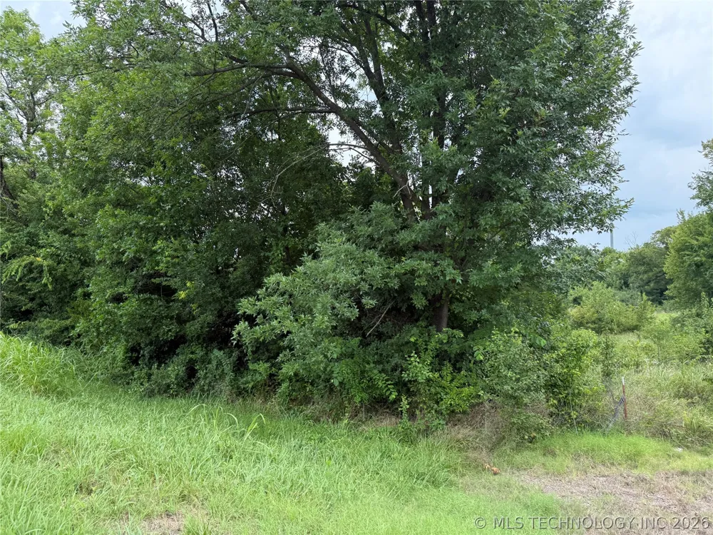 907 W Corporation Street Henryetta, OK 74437