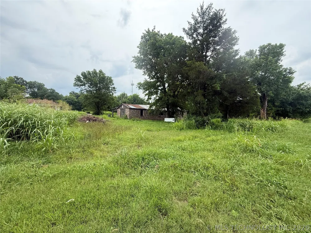907 W Corporation Street Henryetta, OK 74437