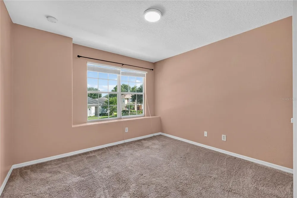 223 LARGOVISTA DR. Oakland, FL 34787