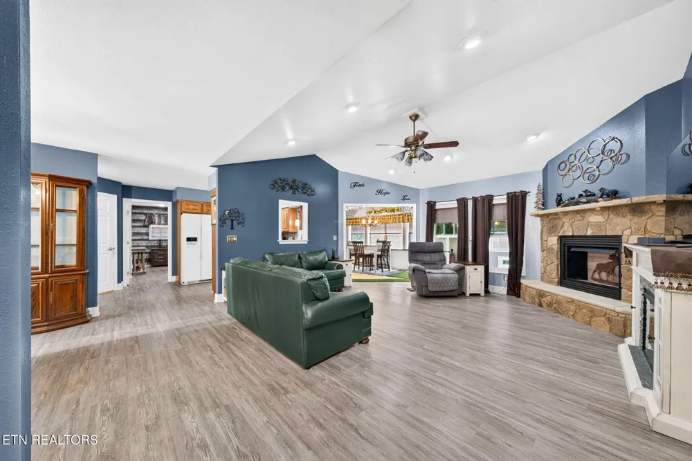 88 Scenic Place Monterey, TN 38574