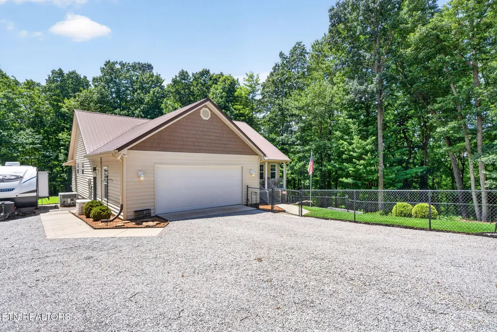 88 Scenic Place Monterey, TN 38574