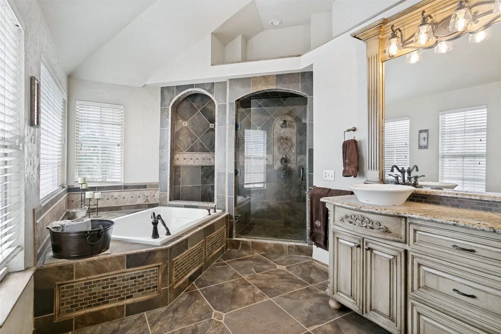 2307 Still Point Lane Colleyville, TX 76034