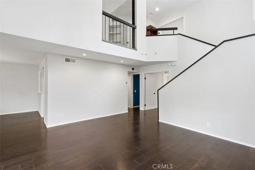 1 Moss Glen #1 Irvine, CA 92603