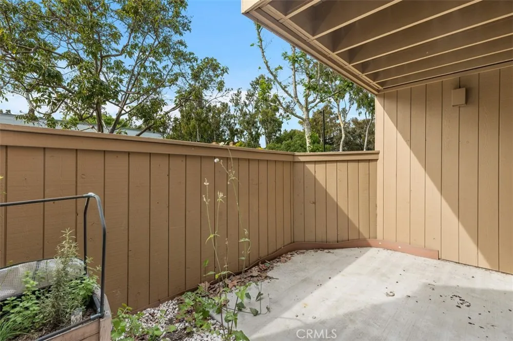 1 Moss Glen #1 Irvine, CA 92603