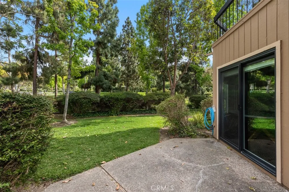 1 Moss Glen #1 Irvine, CA 92603