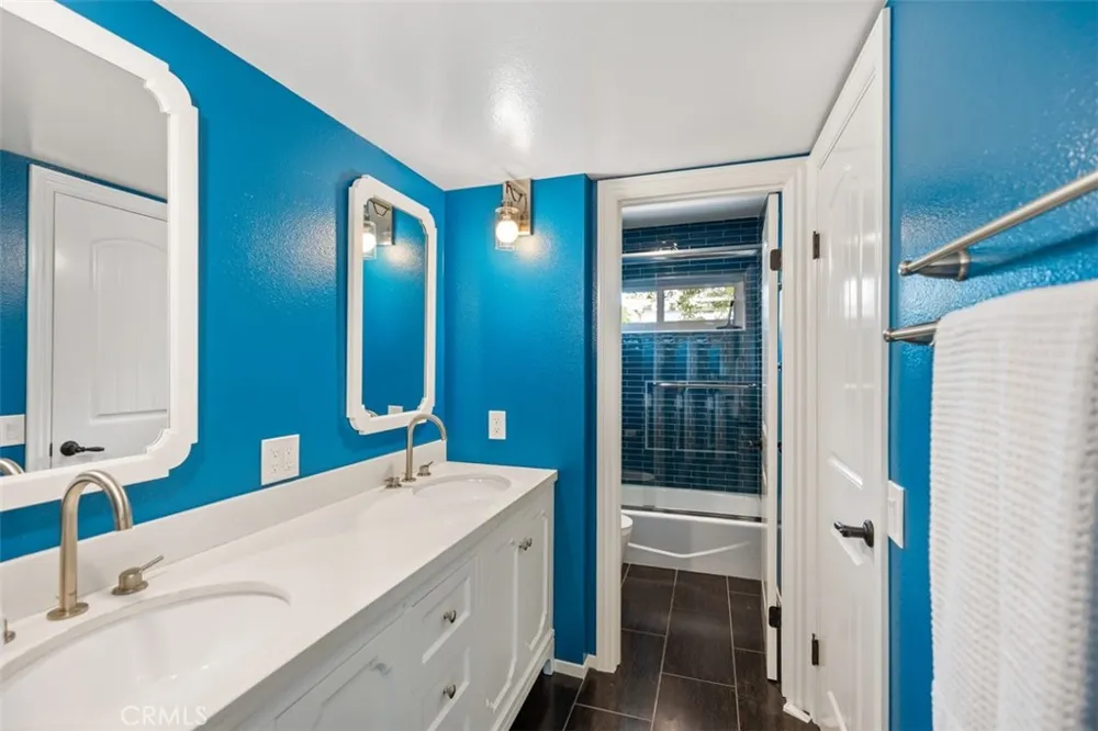 1 Moss Glen #1 Irvine, CA 92603