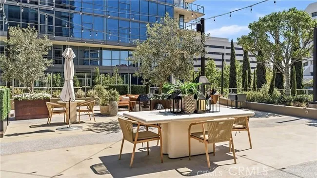 9 Macarthur #1605 Santa Ana, CA 92707