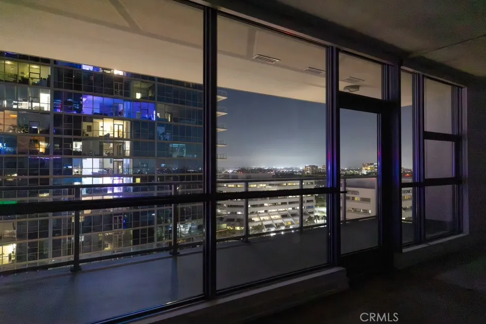 9 Macarthur #1605 Santa Ana, CA 92707