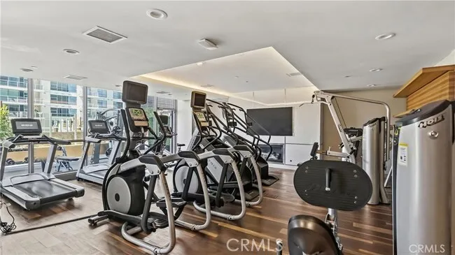9 Macarthur #1605 Santa Ana, CA 92707