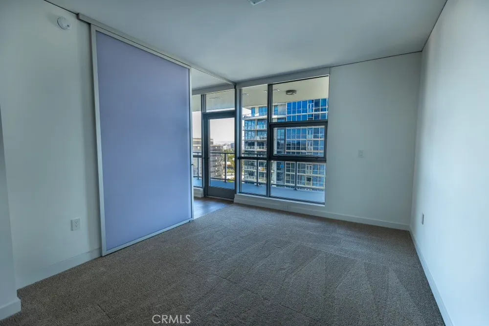 9 Macarthur #1605 Santa Ana, CA 92707